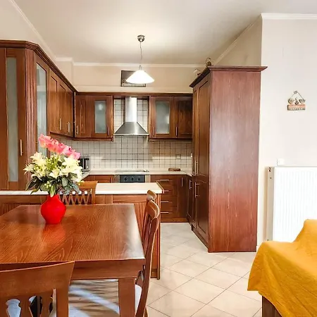 Apartment Family House *